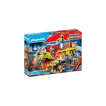 Camion de pompiers et véhicule enflammé