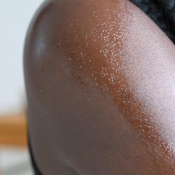 Laits corps avec pompe Carotte 500ml EVOLUDERM